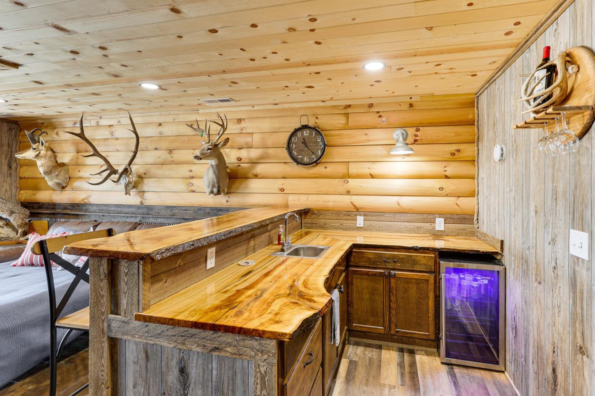 Peaceful Wyoming Cabin With Spacious Deck And Wet Bar! Sundance Exterior foto